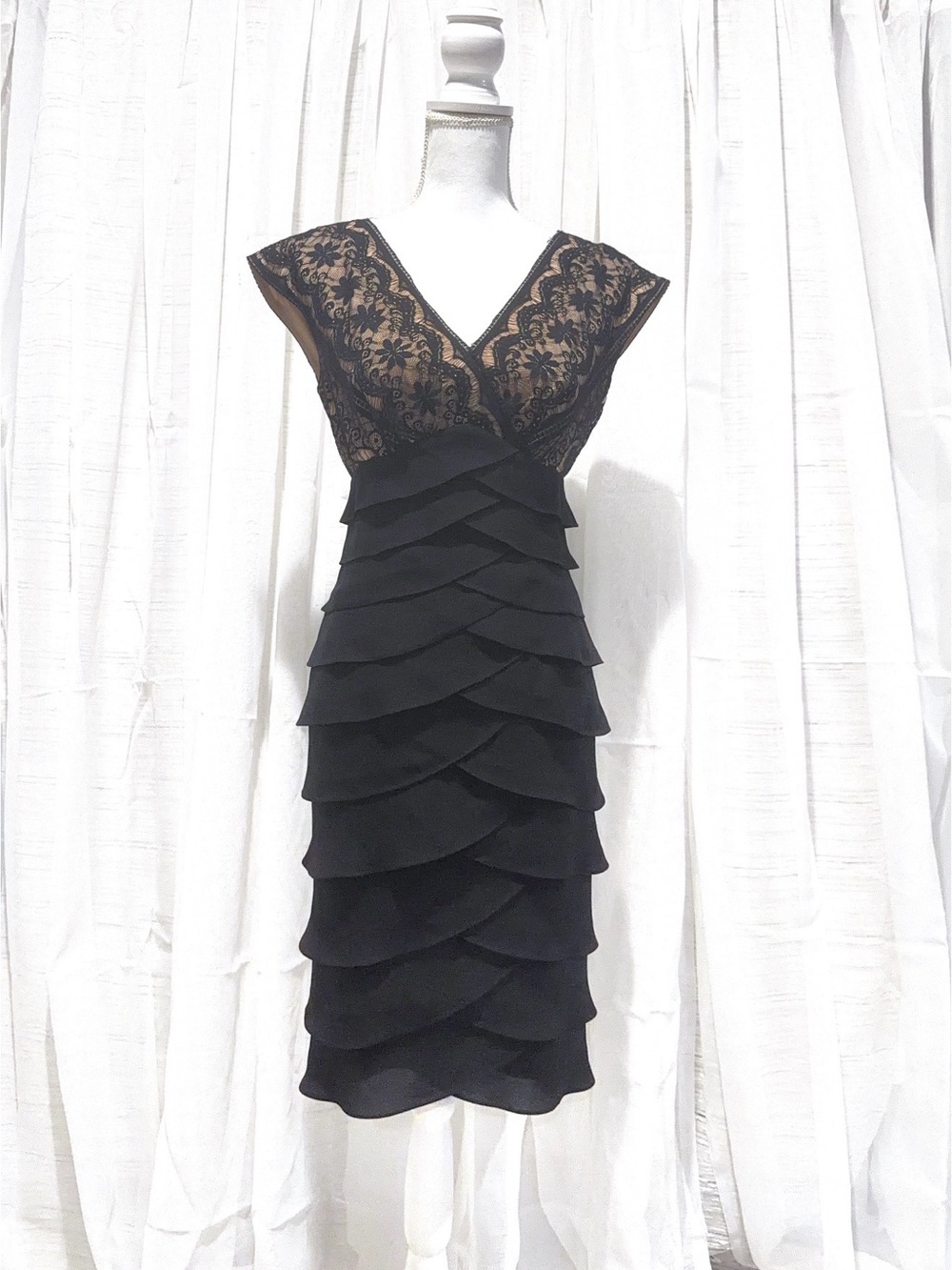 Adrianna Papell Black Lace V-Neck Tiered Midi Dress